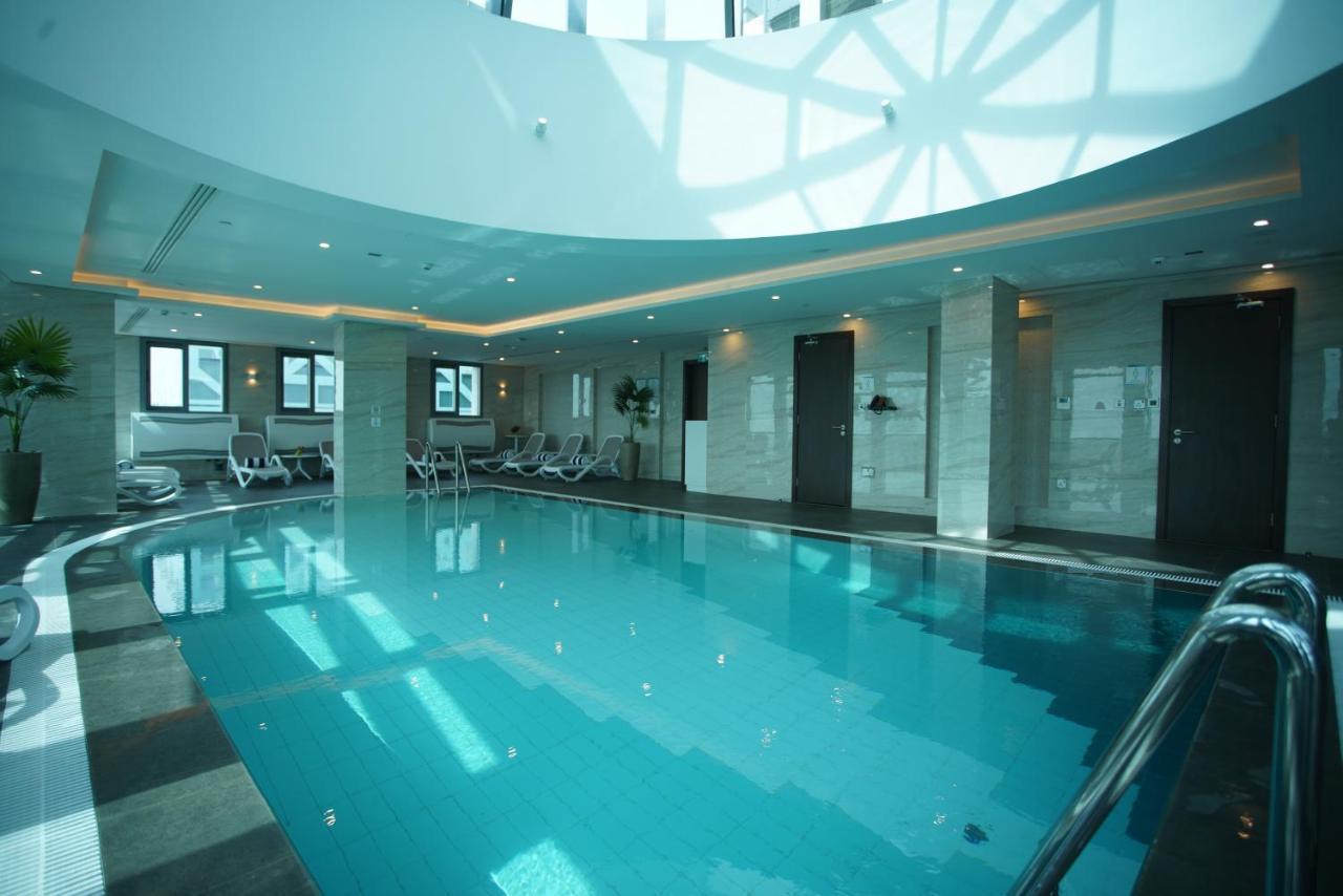 C - Hotel And Suites Doha Buitenkant foto
