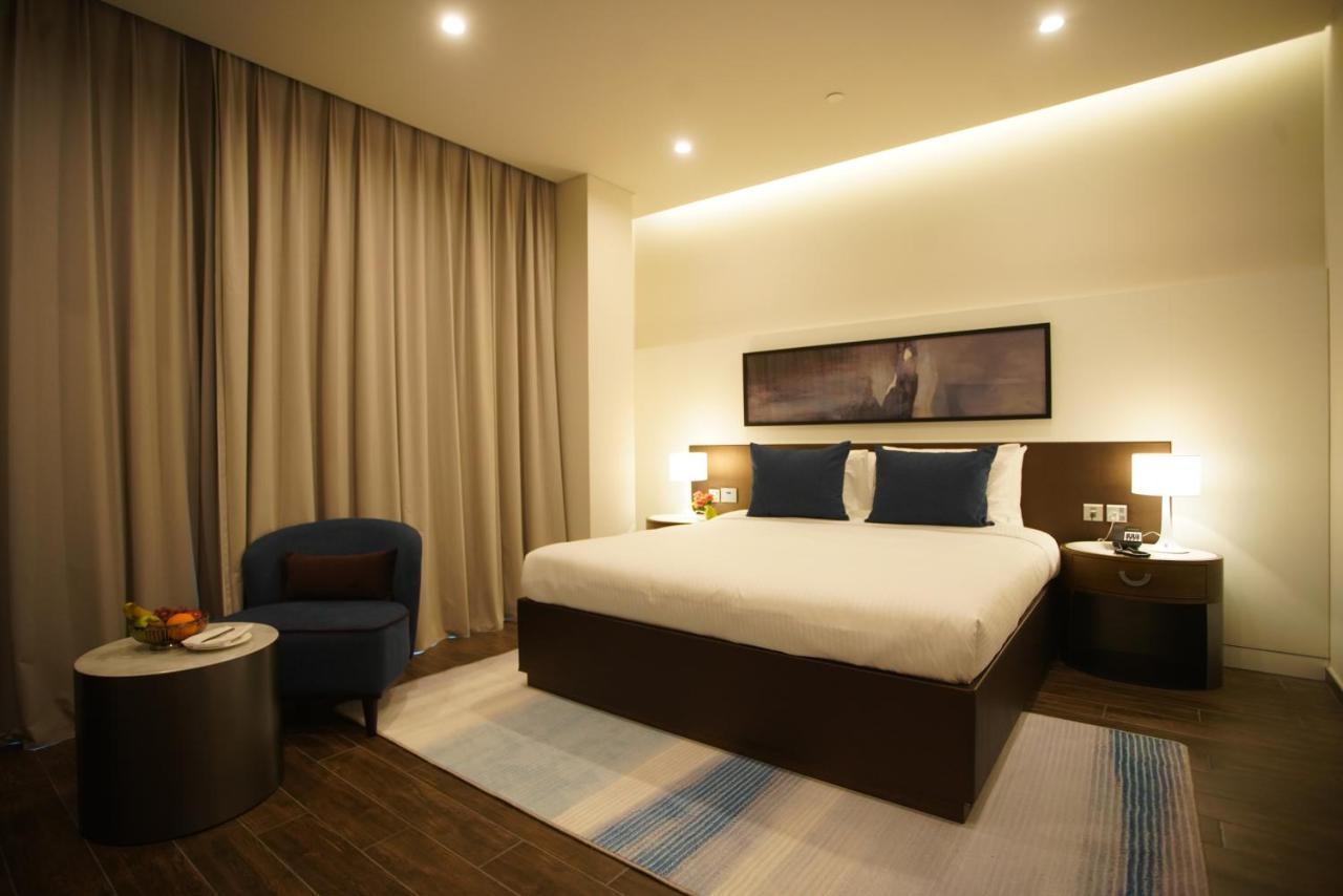 C - Hotel And Suites Doha Buitenkant foto