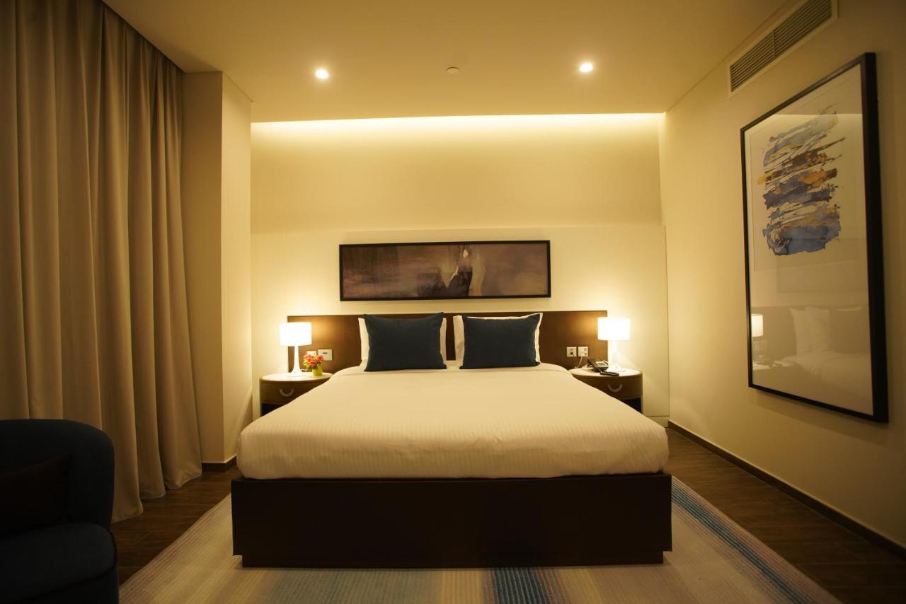 C - Hotel And Suites Doha Buitenkant foto