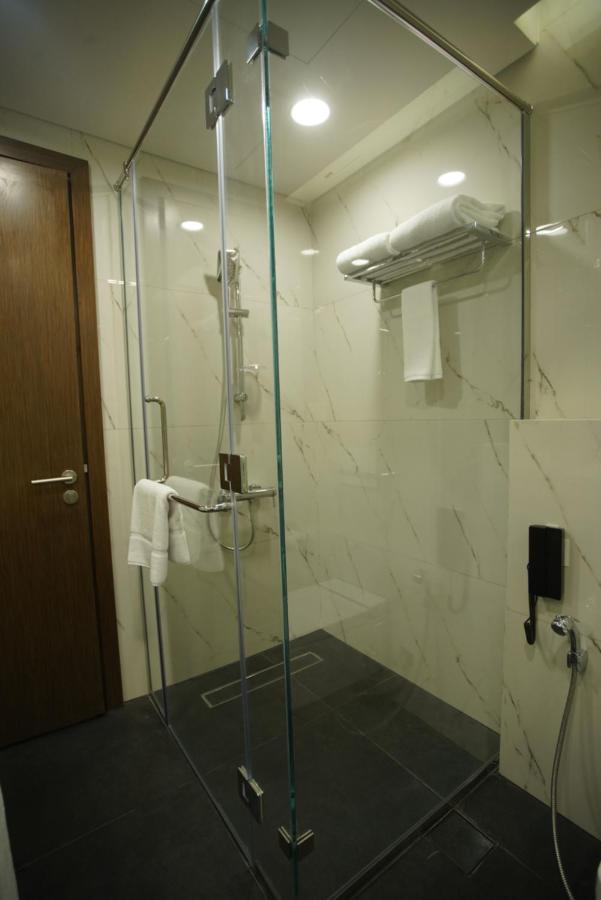 C - Hotel And Suites Doha Buitenkant foto